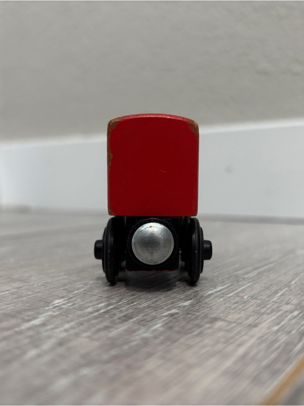 Wooden James GGG62 - Thomas & Friends - Picture 4 of 8